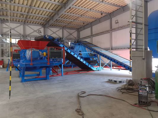 완성된 선박 크기 3-10cm 레이어 쉐리더 금속 폐기물 및 플라스틱 재활용