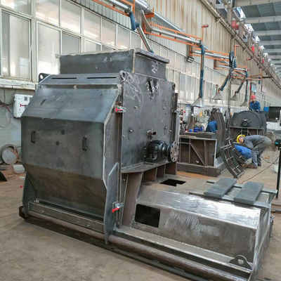 135KW 모터 목재 분쇄기 목재 망치 밀림 먼지 수집기와 함께 목재 찌개 분쇄기