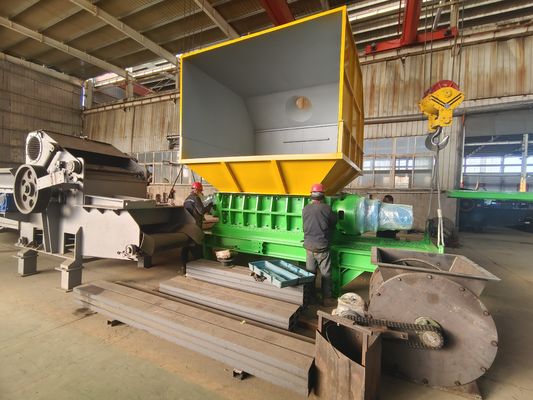 철폐 철폐 분쇄 및 재활용을 위한 다기능 대형 분쇄기 생산 라인